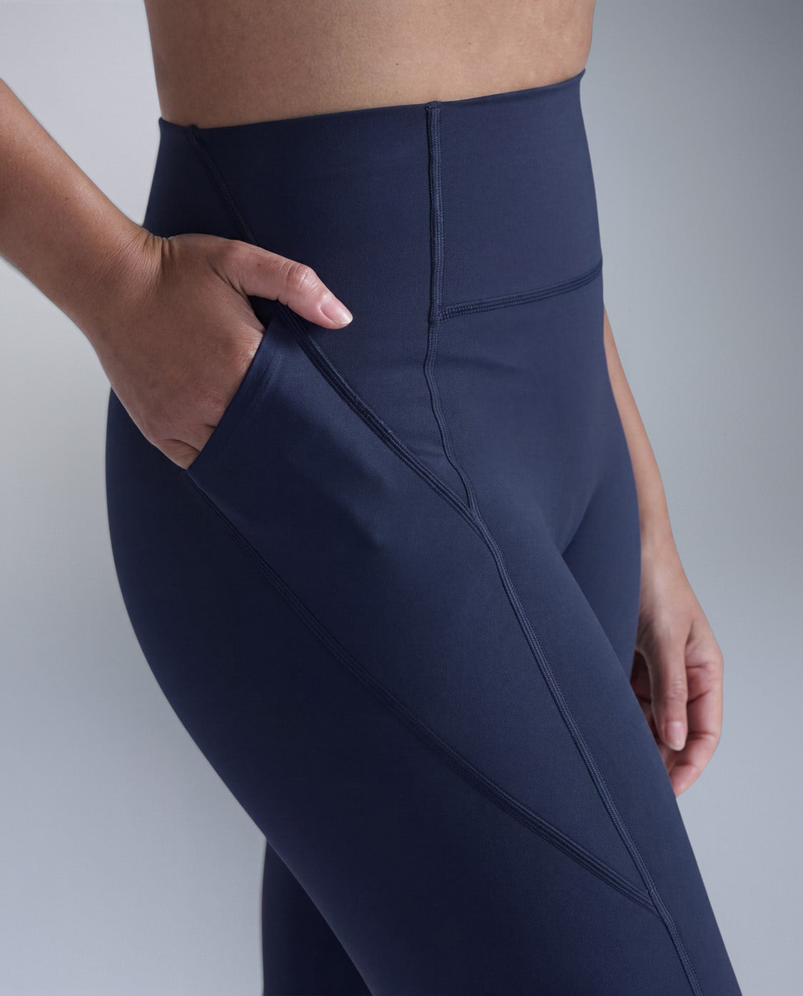 2xu-flex-hi-rise-compression-tight-damen-midnight image 5