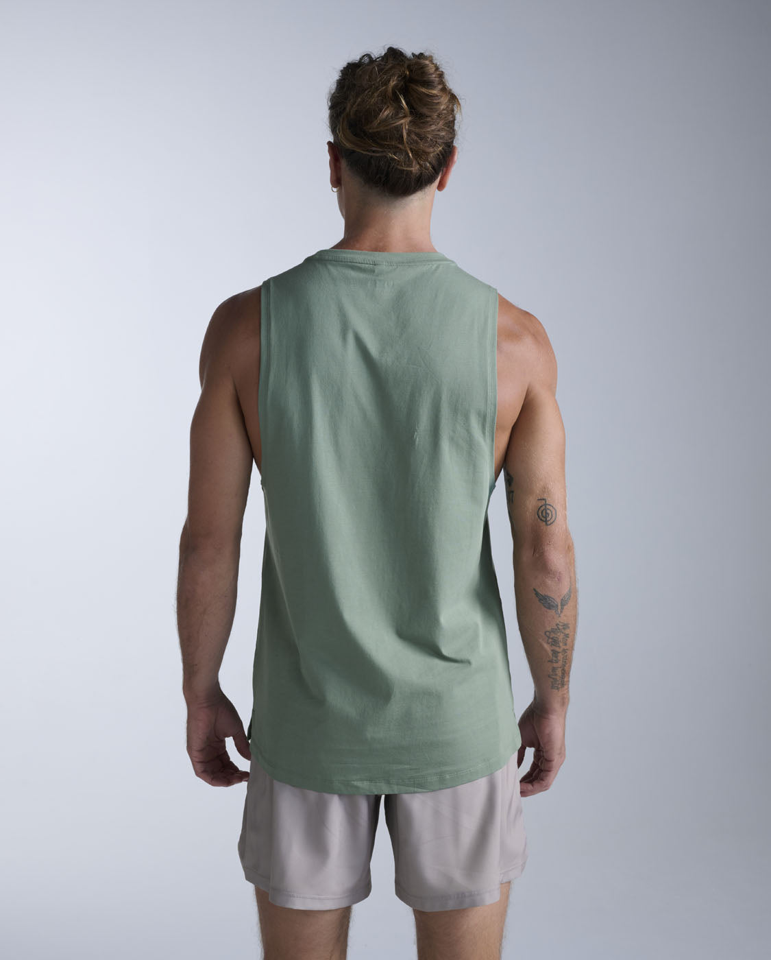 2xu-motion-cotton-flex-tank-tank-top-fern-herren image 2