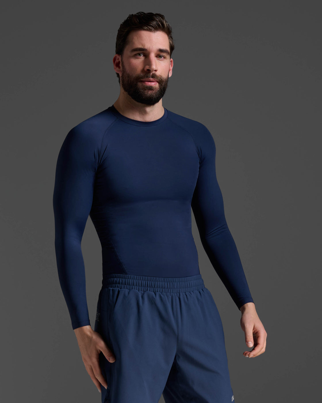 2xu-core-compression-long-sleeve-kompressionsshirt-navy image 4
