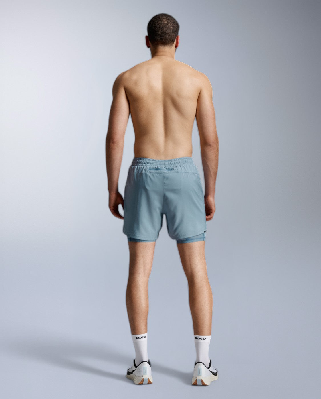 2xu-aero-mesh-2-in-1-5-inch-shorts-herren-blue-shade image 5