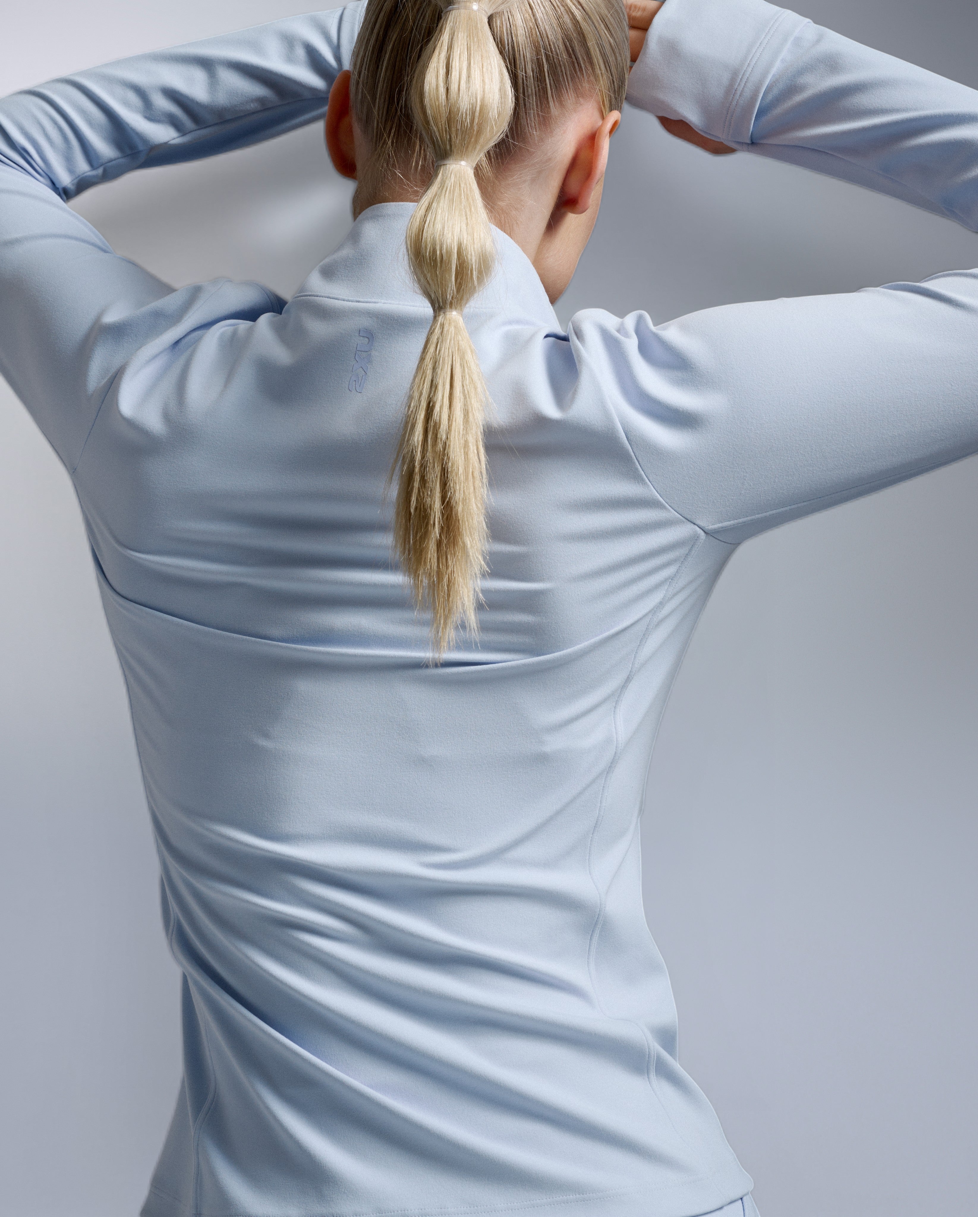 2xu-fluid-full-zip-jacket-laufjacke-bay-damen-winddicht image 3