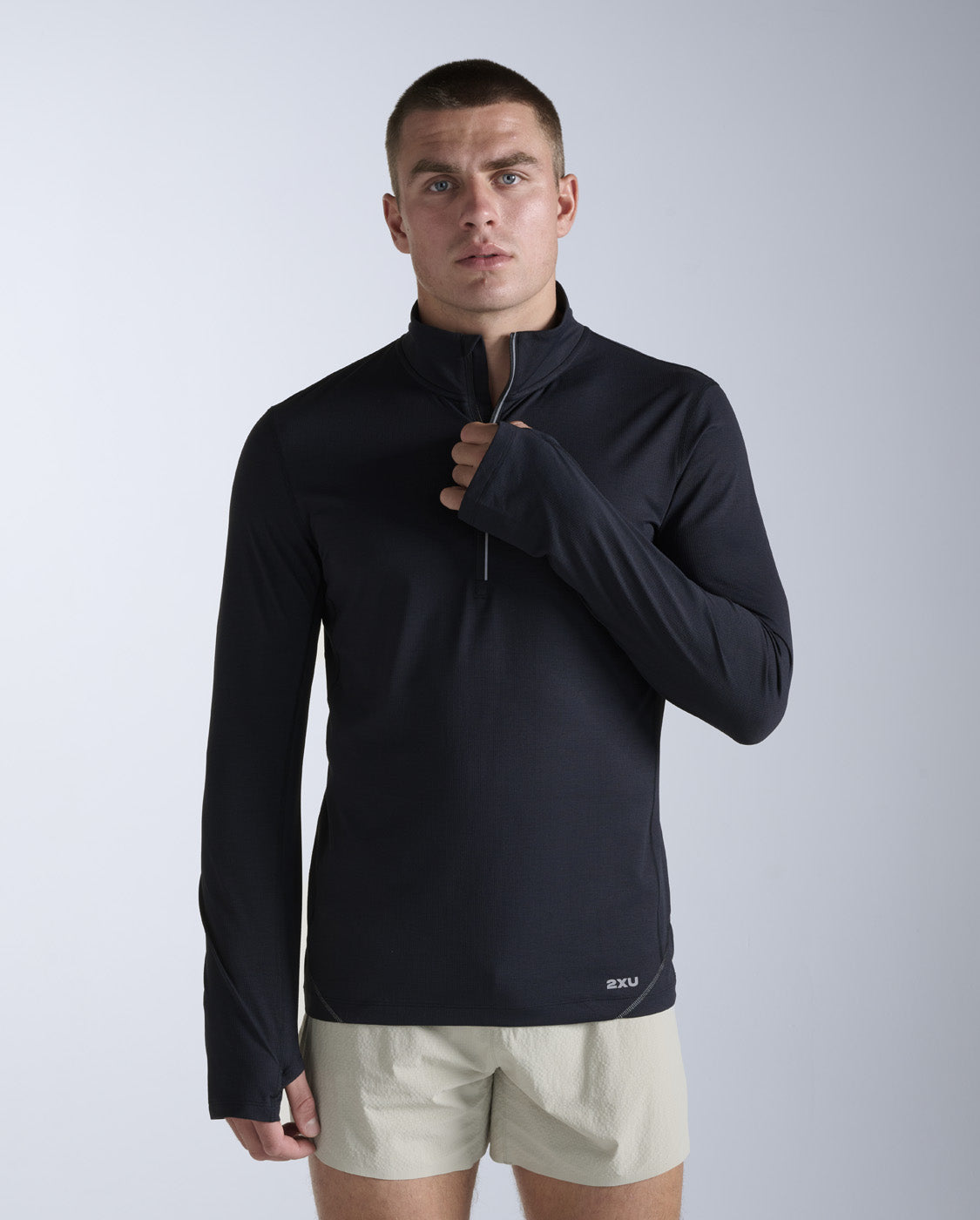 2xu-aero-trail-1-2-zip-langarmshirt-herren-schwarz-stretch image 1