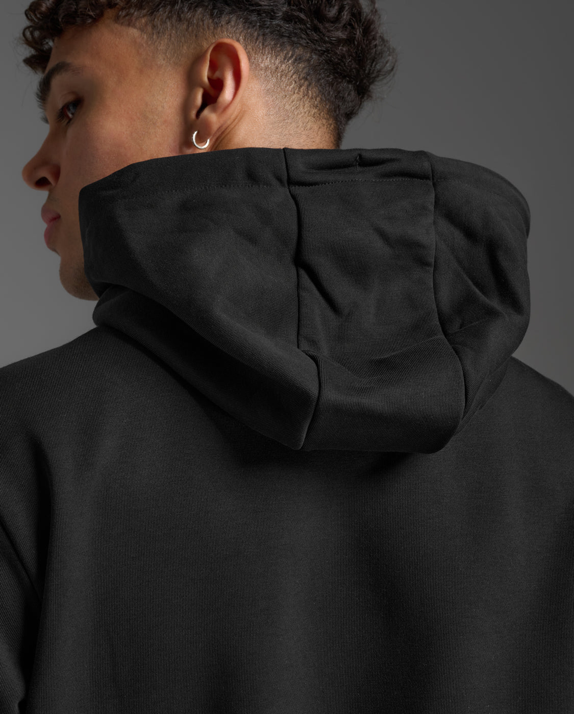 2xu-motion-aspire-zip-hoodie-kapuzenjacke-schwarz-fleece image 6
