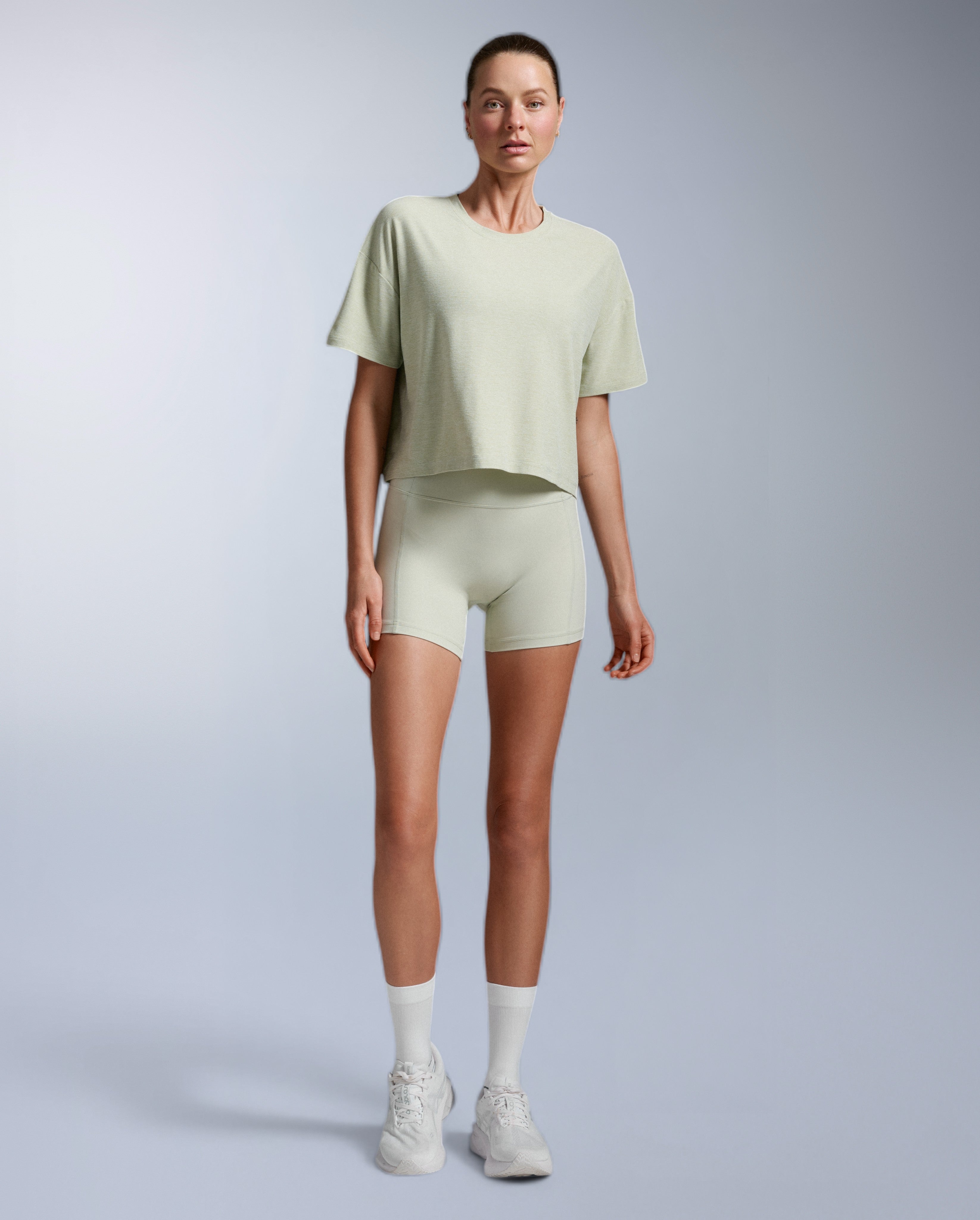 2xu-form-soft-jersey-relaxed-tee-t-shirt-seafoam-damen image 4