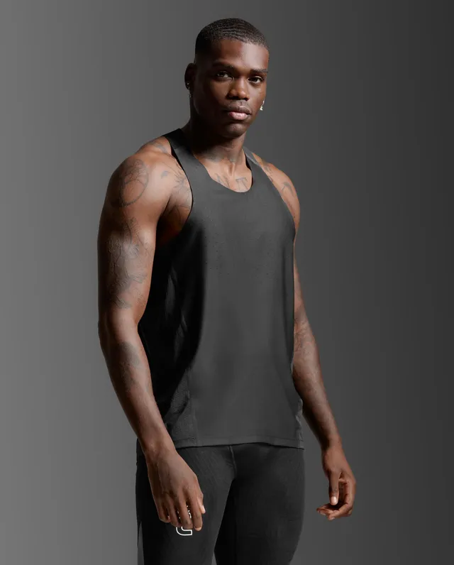 2xu-light-speed-react-singlet-herren-black-black-reflective-slim-fit image 1