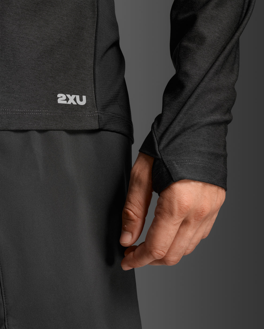 2xu-aero-1-2-zip-laufshirt-langarm-herren-schwarz-slim image 7