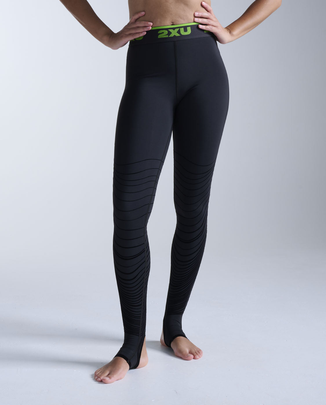 2xu-recovery-power-recovery-tights-fir-leggings-damen-schwarz image 1
