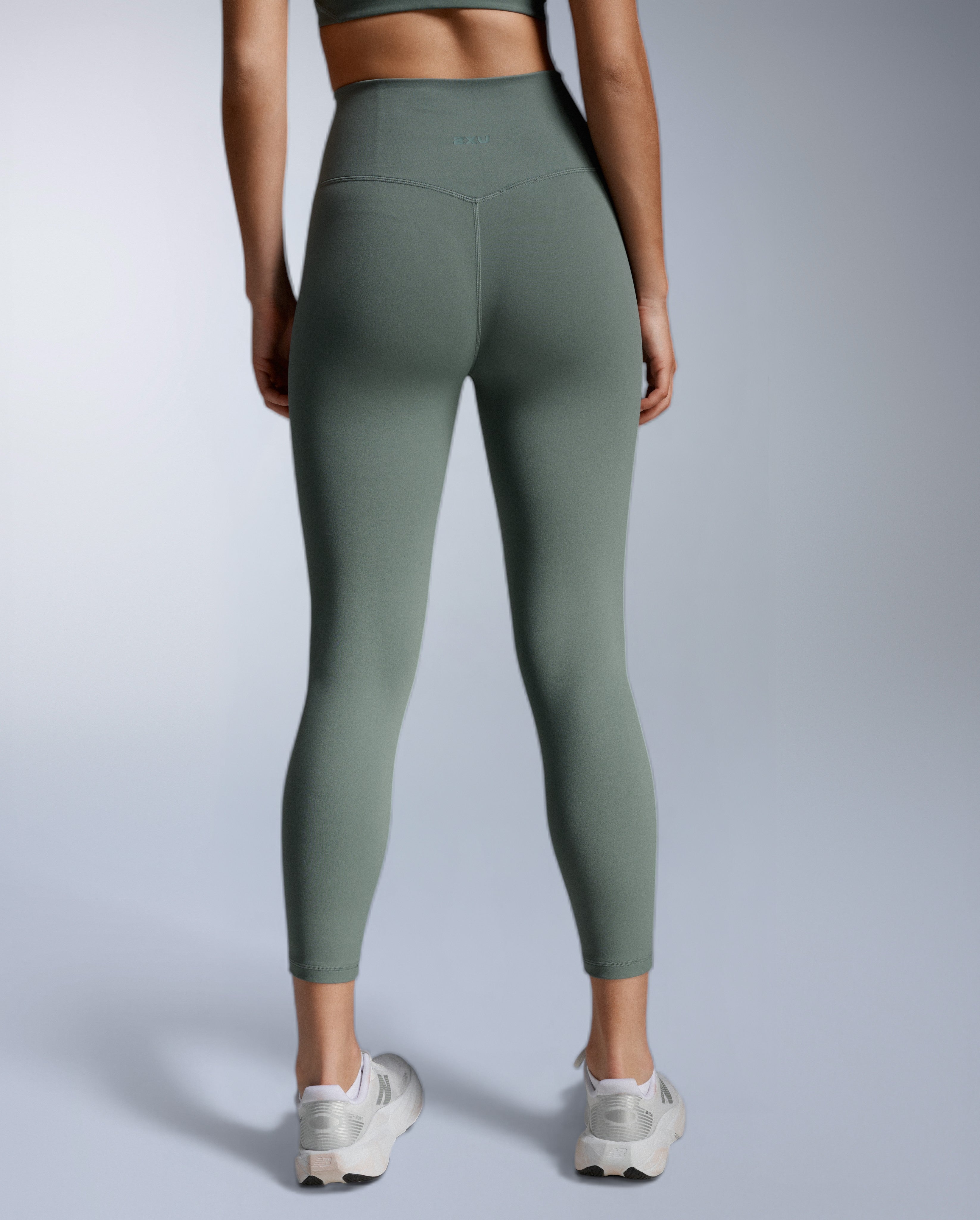 2xu-fluid-hi-rise-7-8-tights-leggings-oliver-leaf-damen image 3
