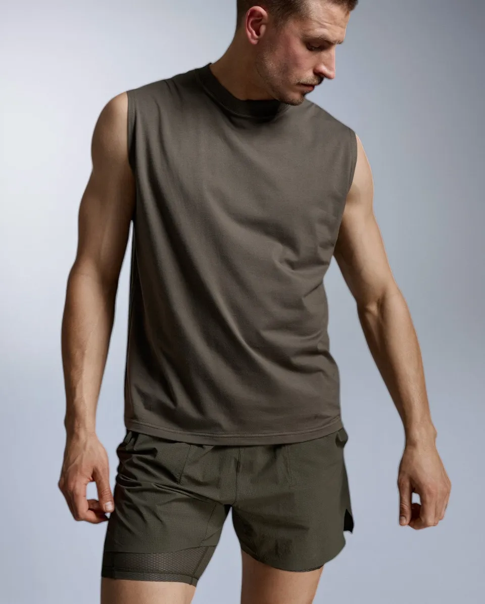 2xu-motion-tank-top-flint-herren-tencel-oversized image 1