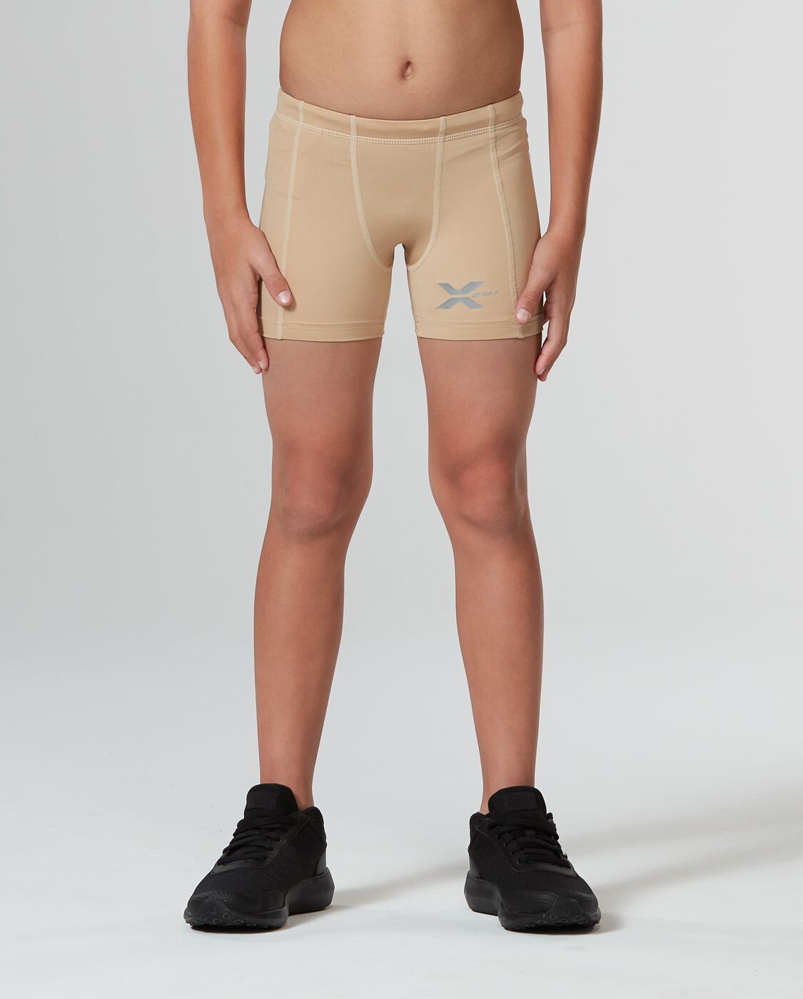 2xu-core-boys-1-2-compression-shorts-beige image 2