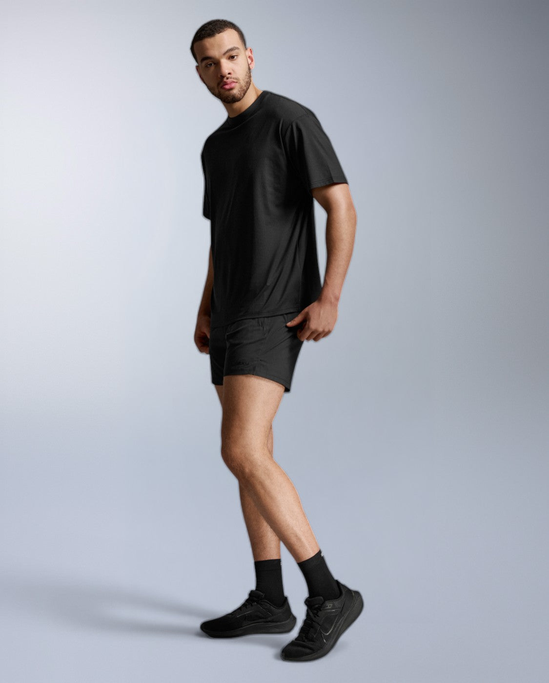 2xu-motion-oversized-tencel-tee-herren-t-shirt-schwarz image 5