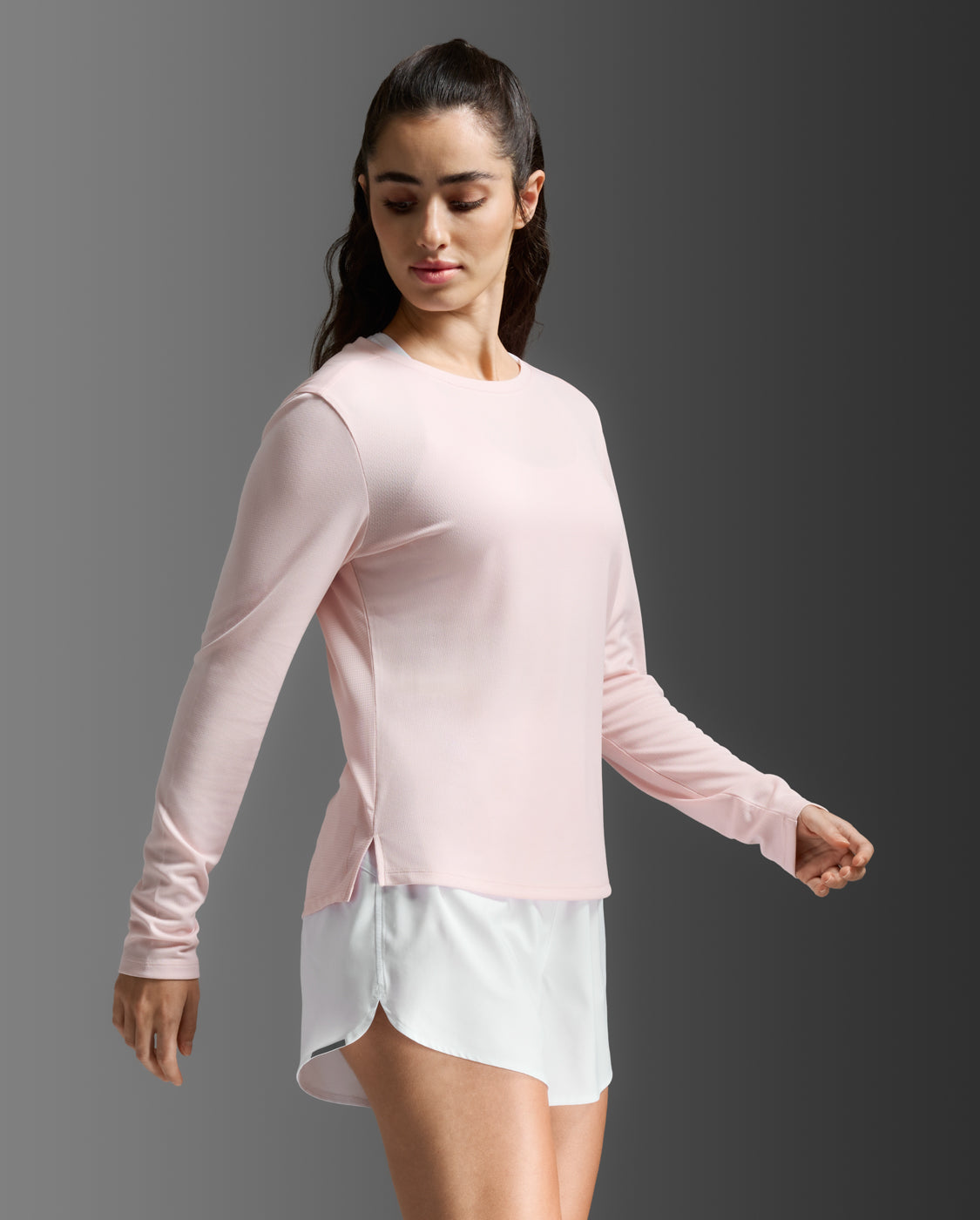 2xu-aero-long-sleeve-damen-pink-frost-mesh-langarmshirt image 4