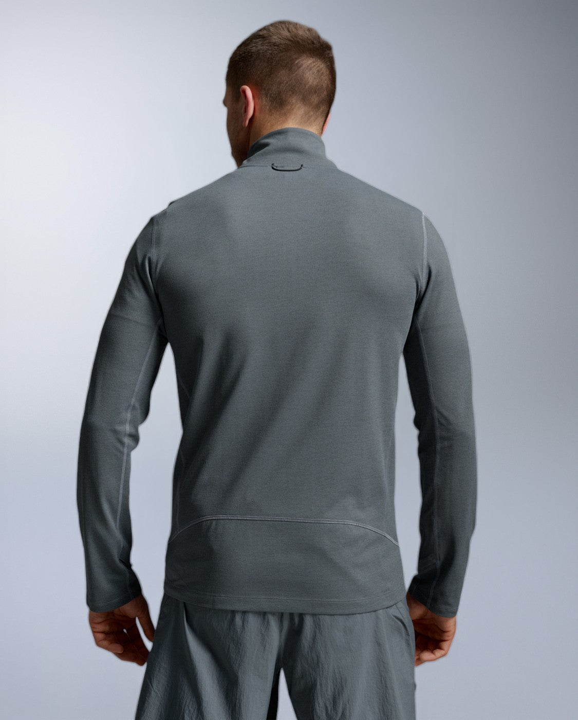 2xu-aero-trail-1-2-zip-laufshirt-herren-turbulence-black-atmungsaktiv image 7