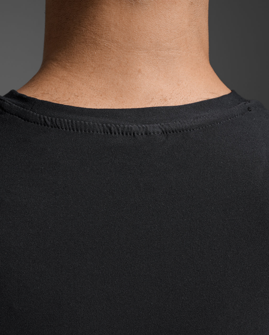 2xu-signature-tank-tanktop-schwarz-herren-jersey image 8