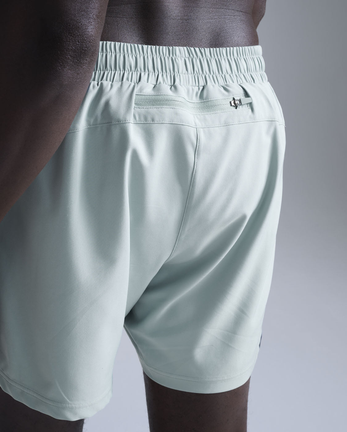 2xu-aero-5-inch-shorts-herren-smoke-blue image 4