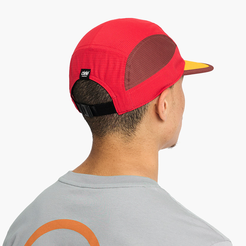 ciele-gocap-field-laufcap-red-iconic-bar image 4
