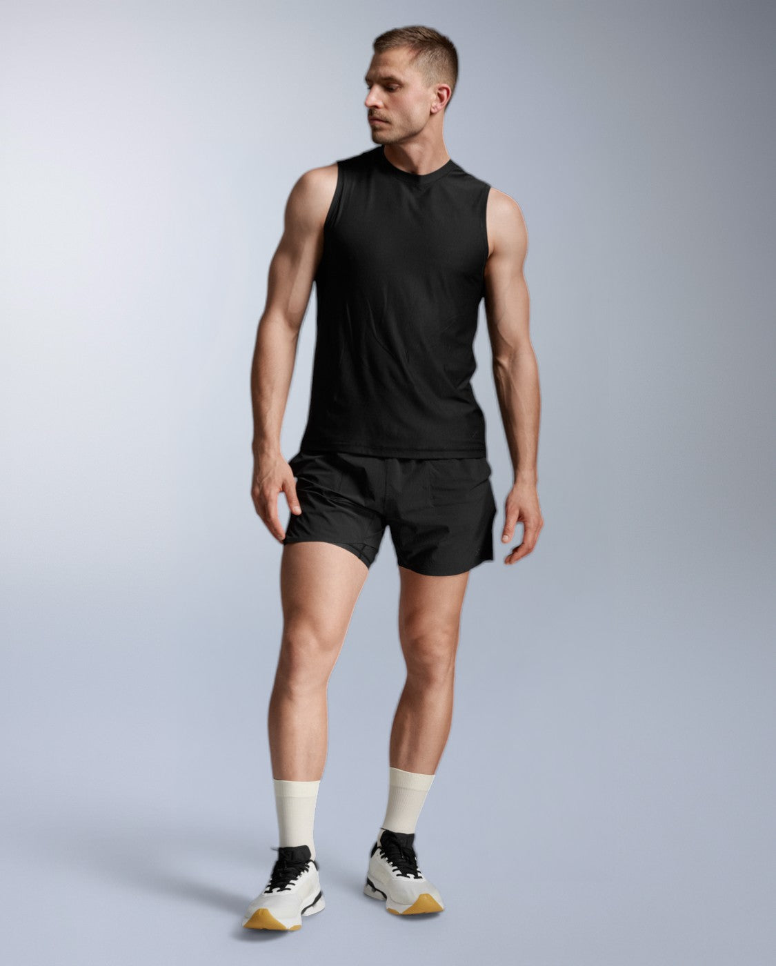 2xu-force-tech-tank-top-herren-schwarz-aermellos image 4