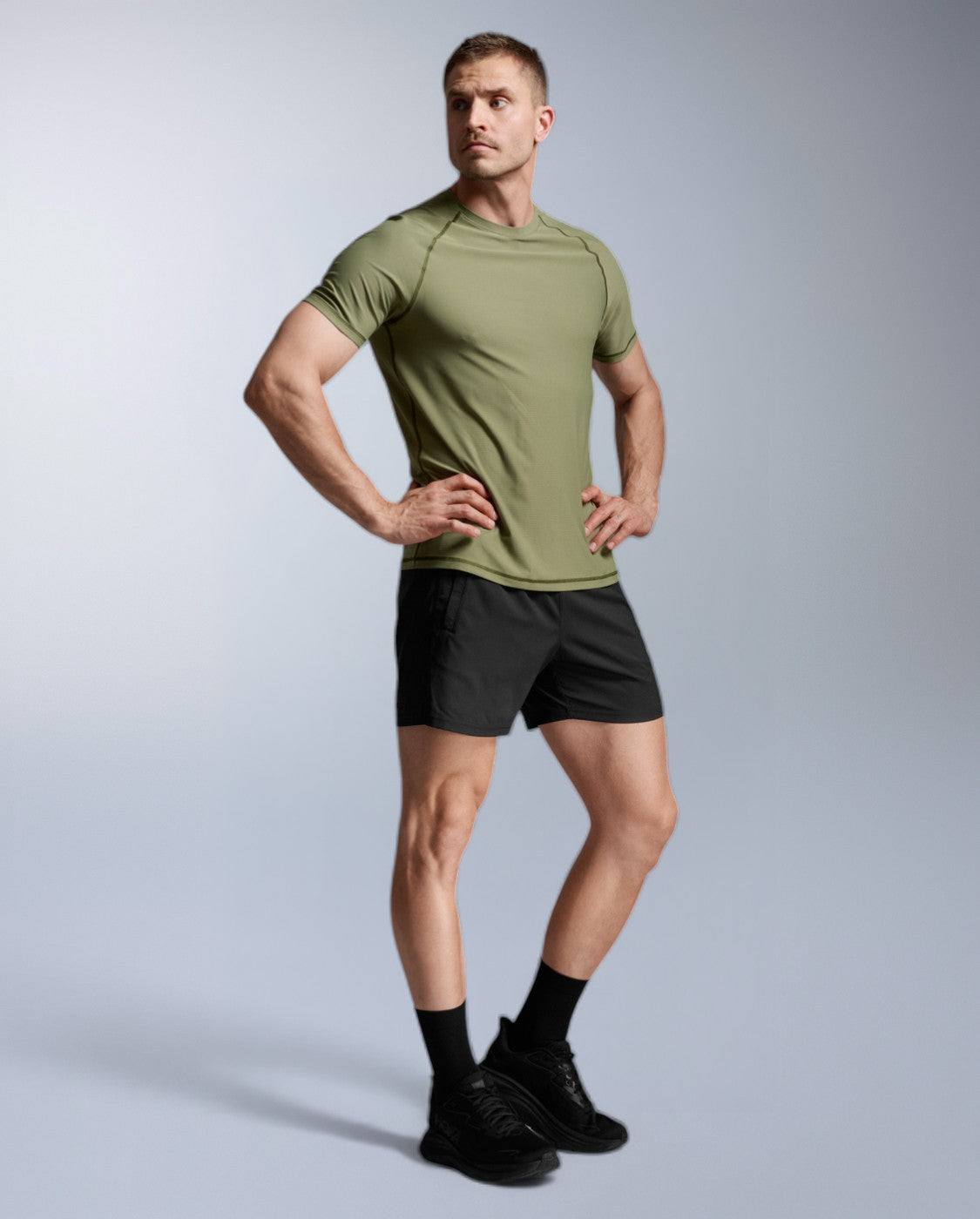 2xu-force-tech-tee-trainingsshirt-herren-hunter-green-kurz image 6