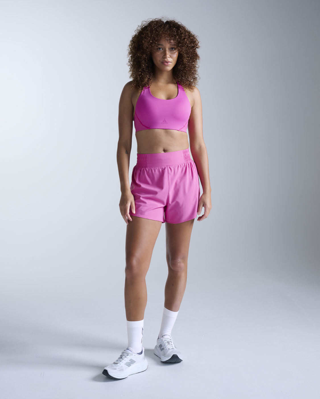 2xu-aero-hi-rise-4-inch-shorts-rose-violet-damen image 3