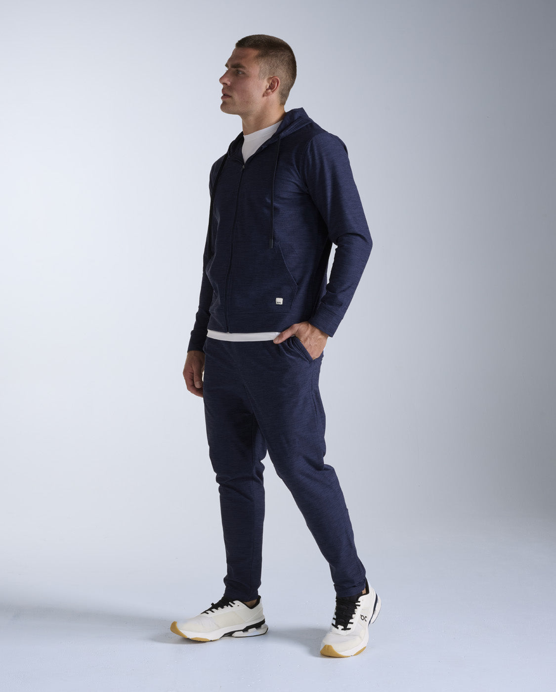 2xu-signature-jogger-trainingshose-herren-midnight image 6