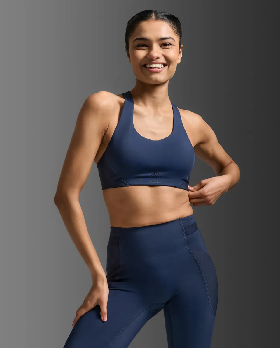2xu-aero-mesh-medium-impact-sport-bh-midnight-damen image 1