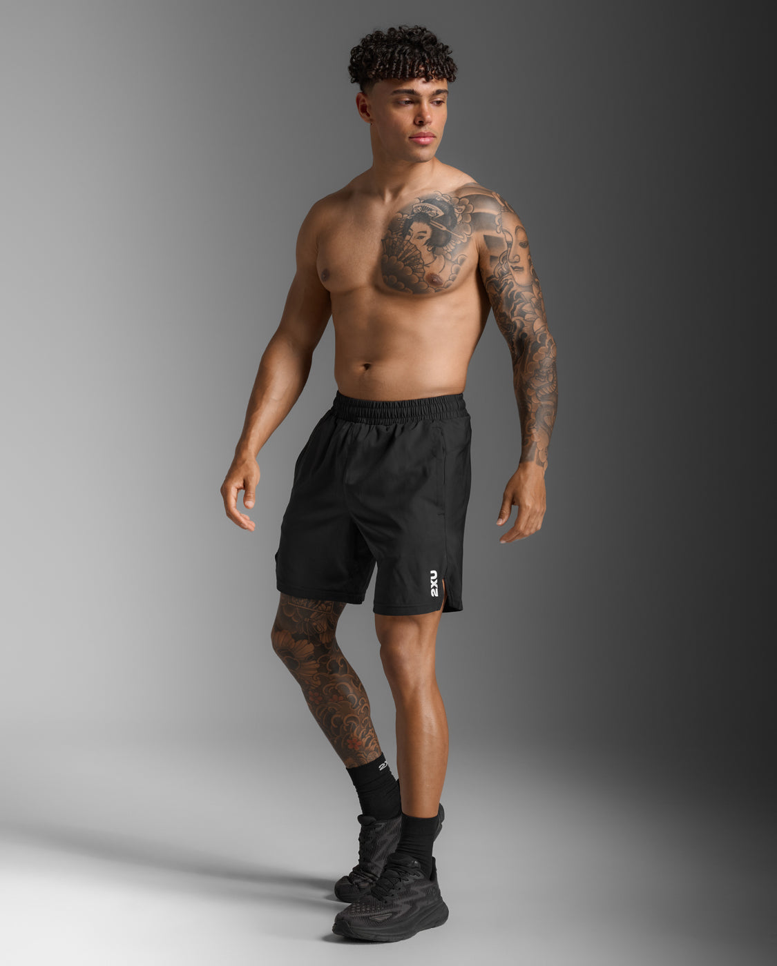 2xu-motion-aspire-7-inch-shorts-laufshorts-schwarz-herren image 4