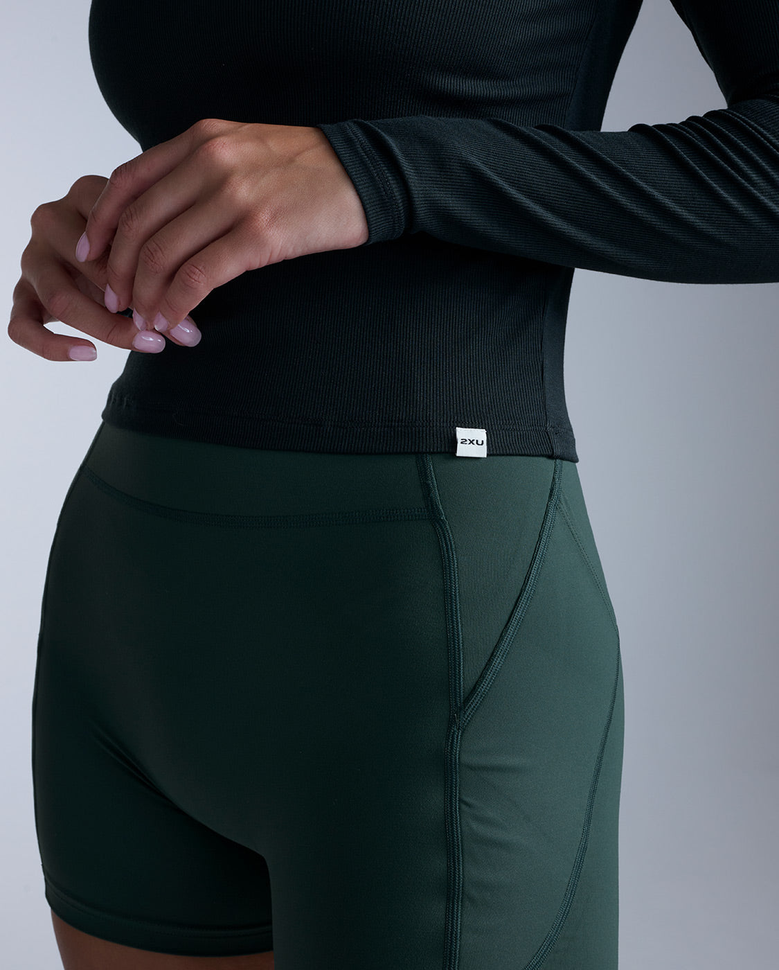 2xu-fluid-modal-ribbed-long-sleeve-damen-black-white image 3