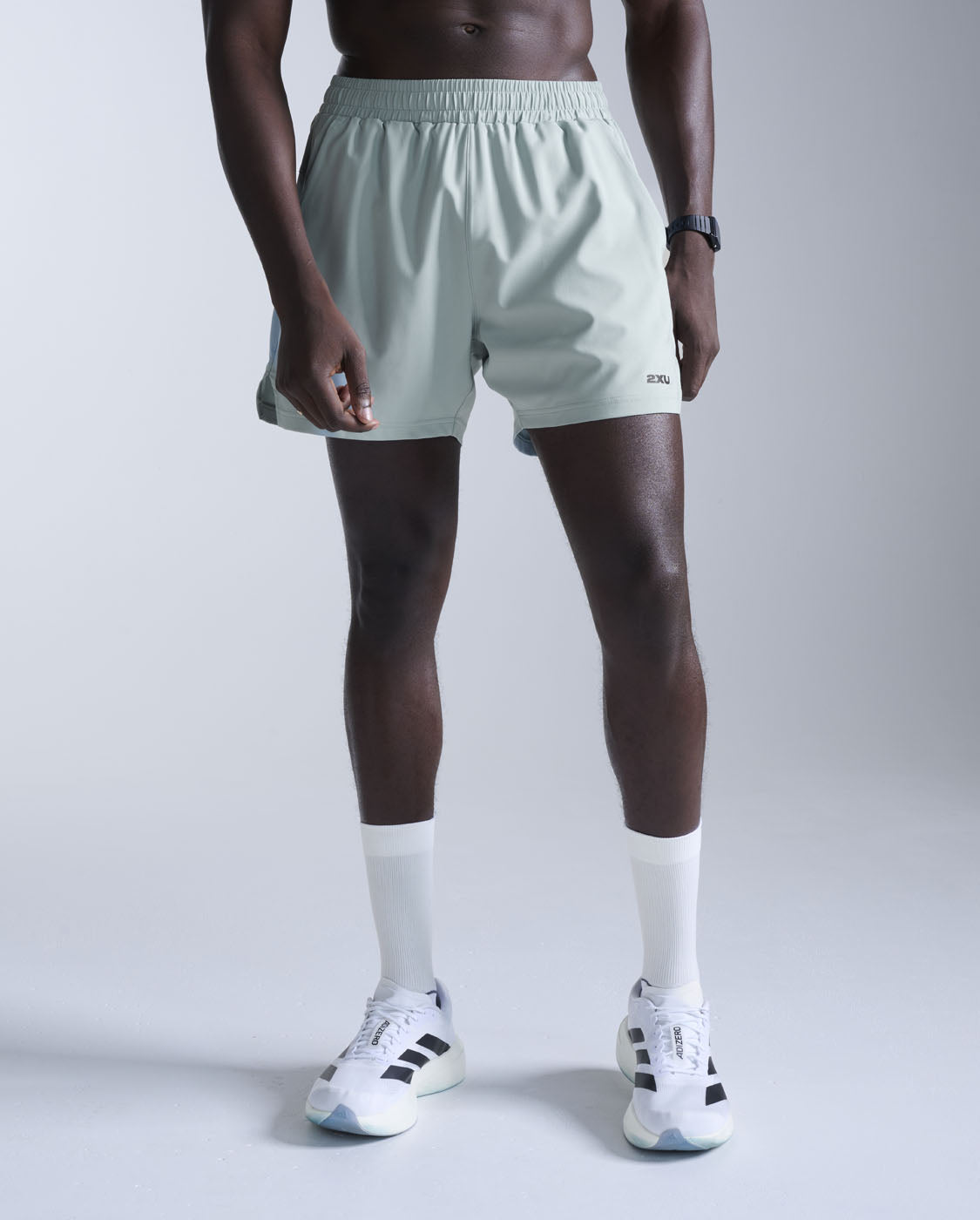 2xu-aero-5-inch-shorts-herren-smoke-blue image 1