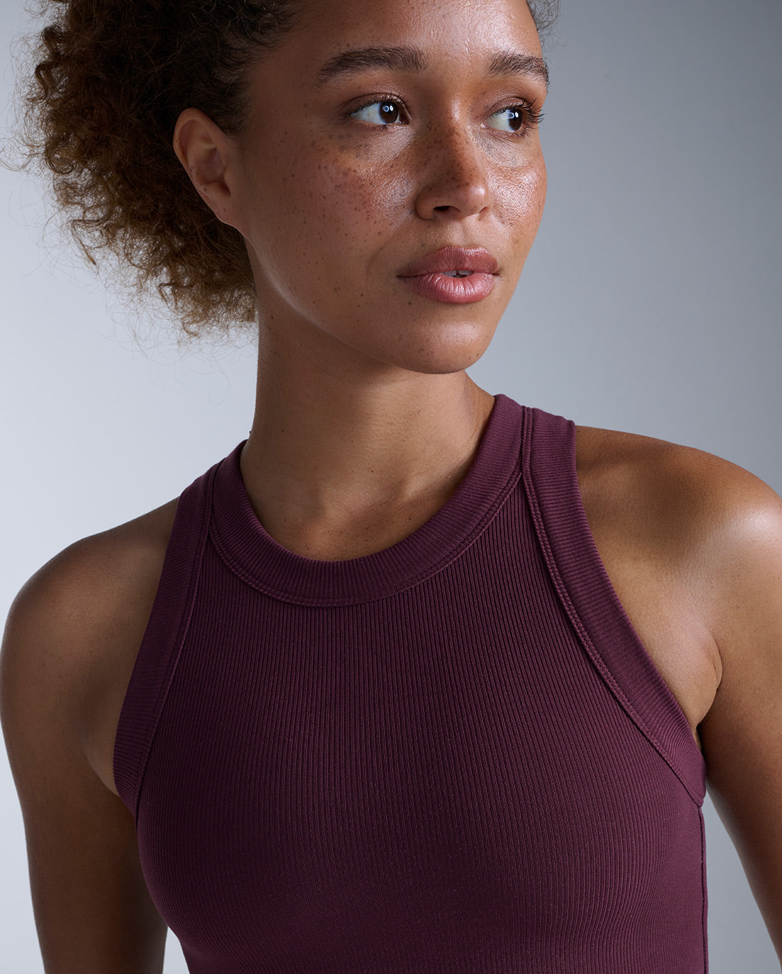 2xu-fluid-tencel-crop-tank-damen-amaretto image 4