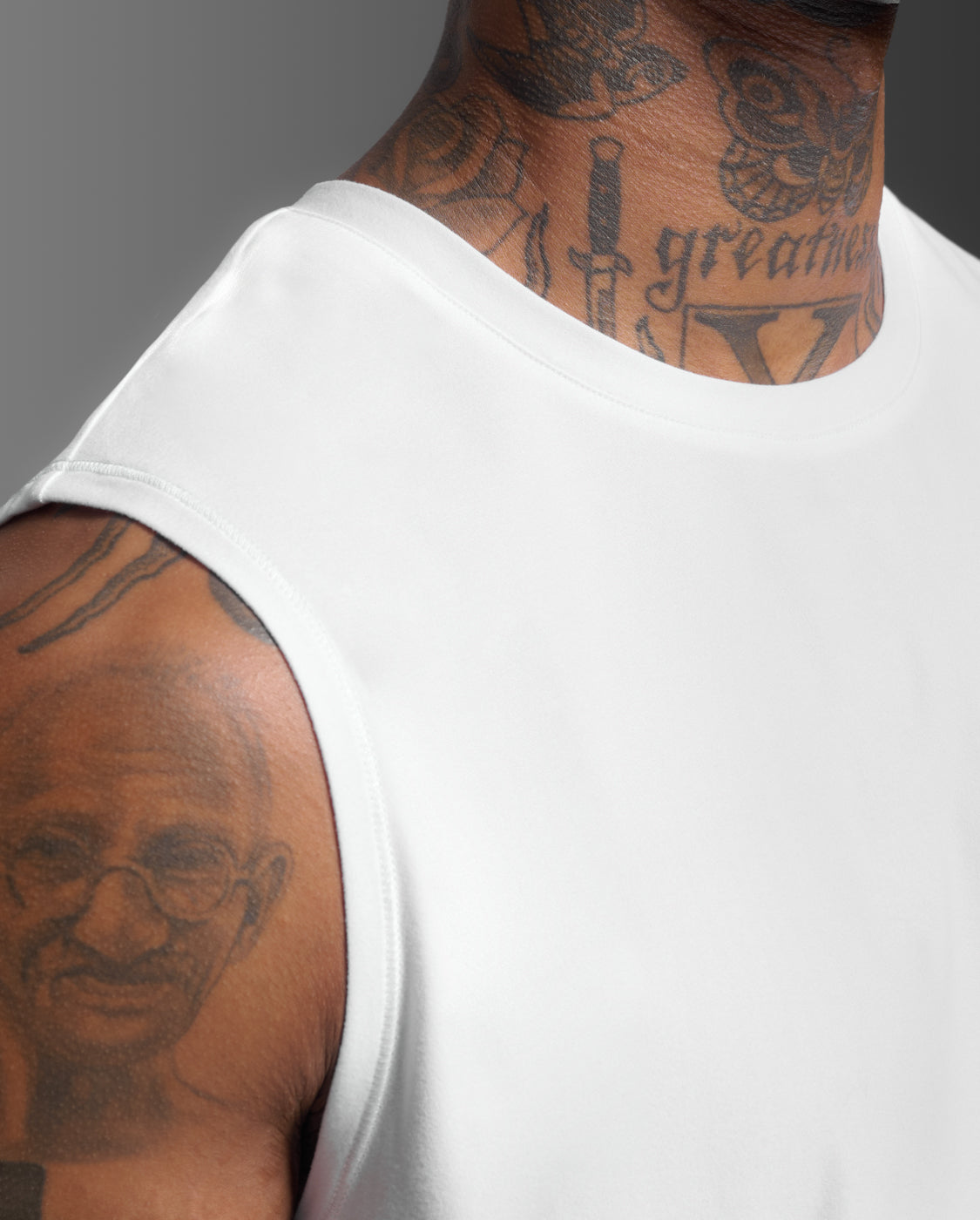 2xu-signature-tank-tr-gertop-herren-wei-training image 8