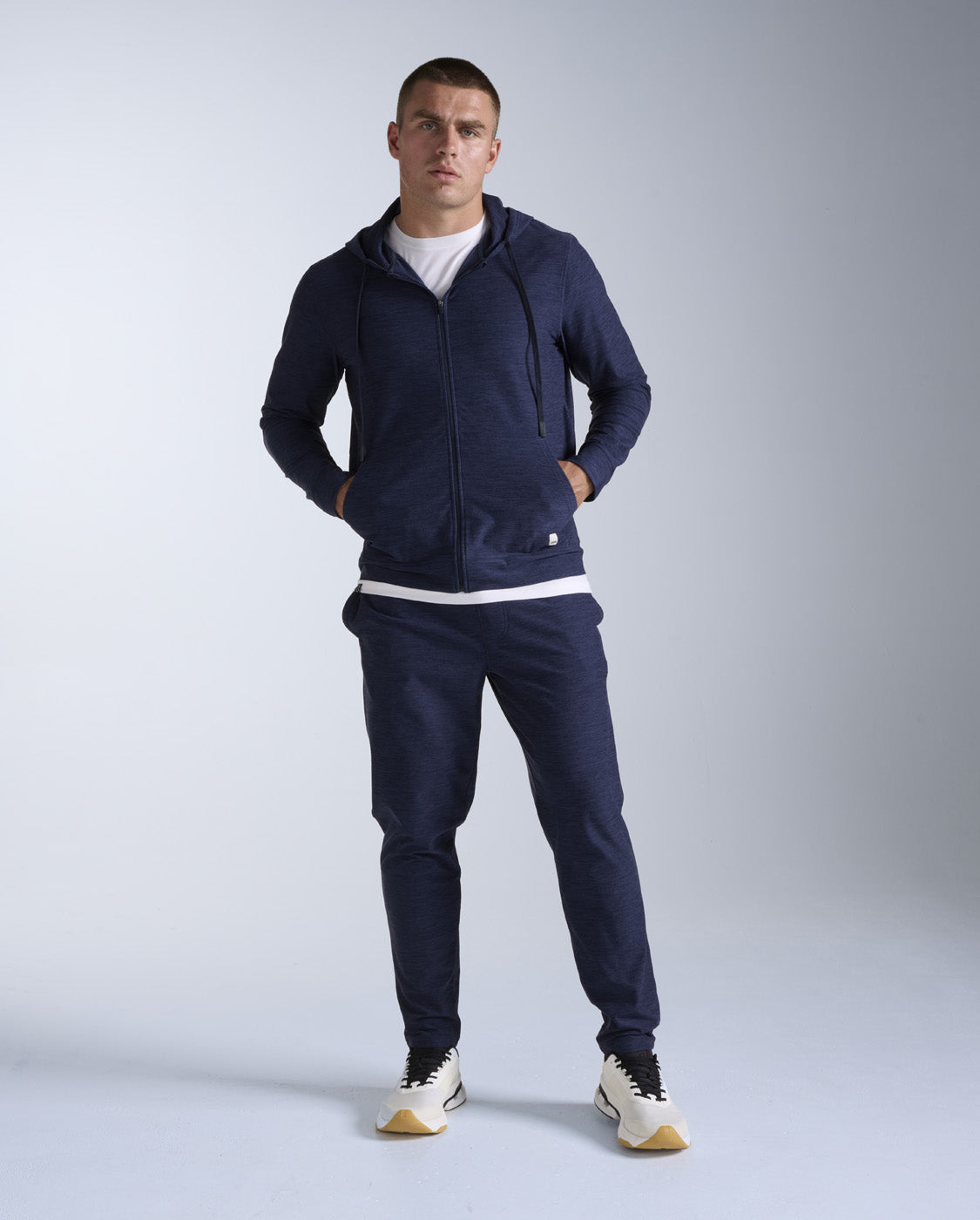 2xu-signature-jogger-trainingshose-herren-midnight image 5