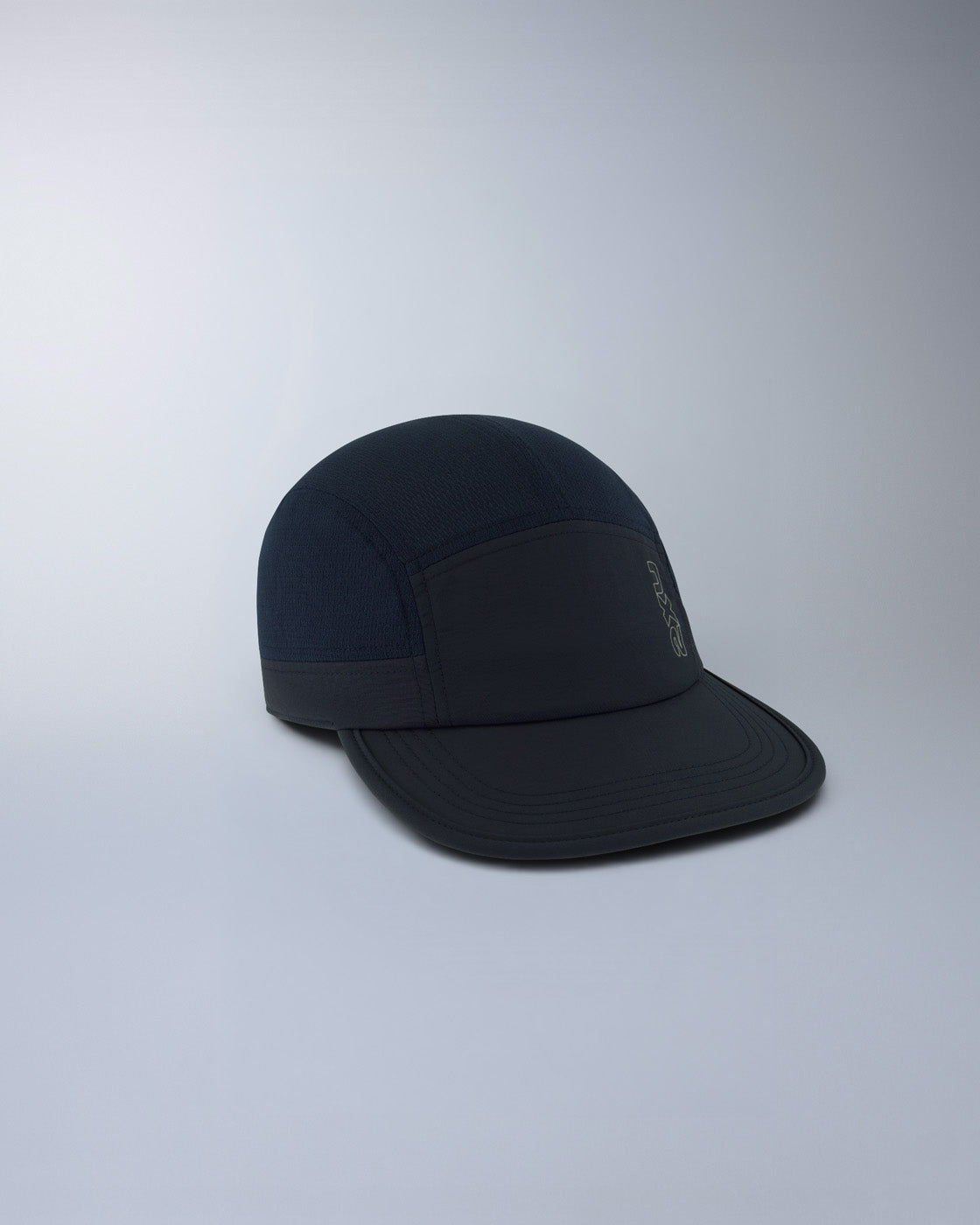 2xu-light-speed-cap-laufcap-midnight-silver-reflective image 4