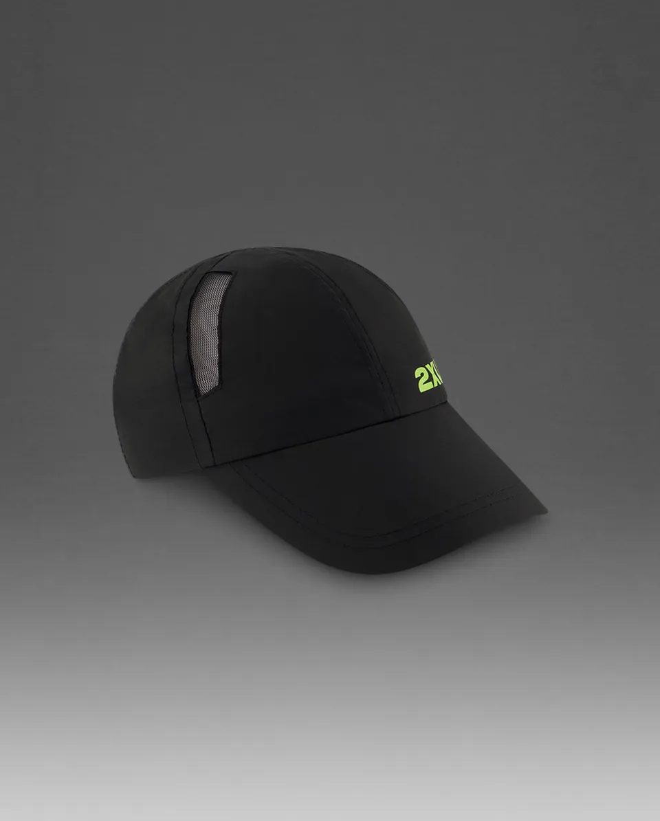 2xu-aero-run-cap-laufkappe-schwarz-volt image 1