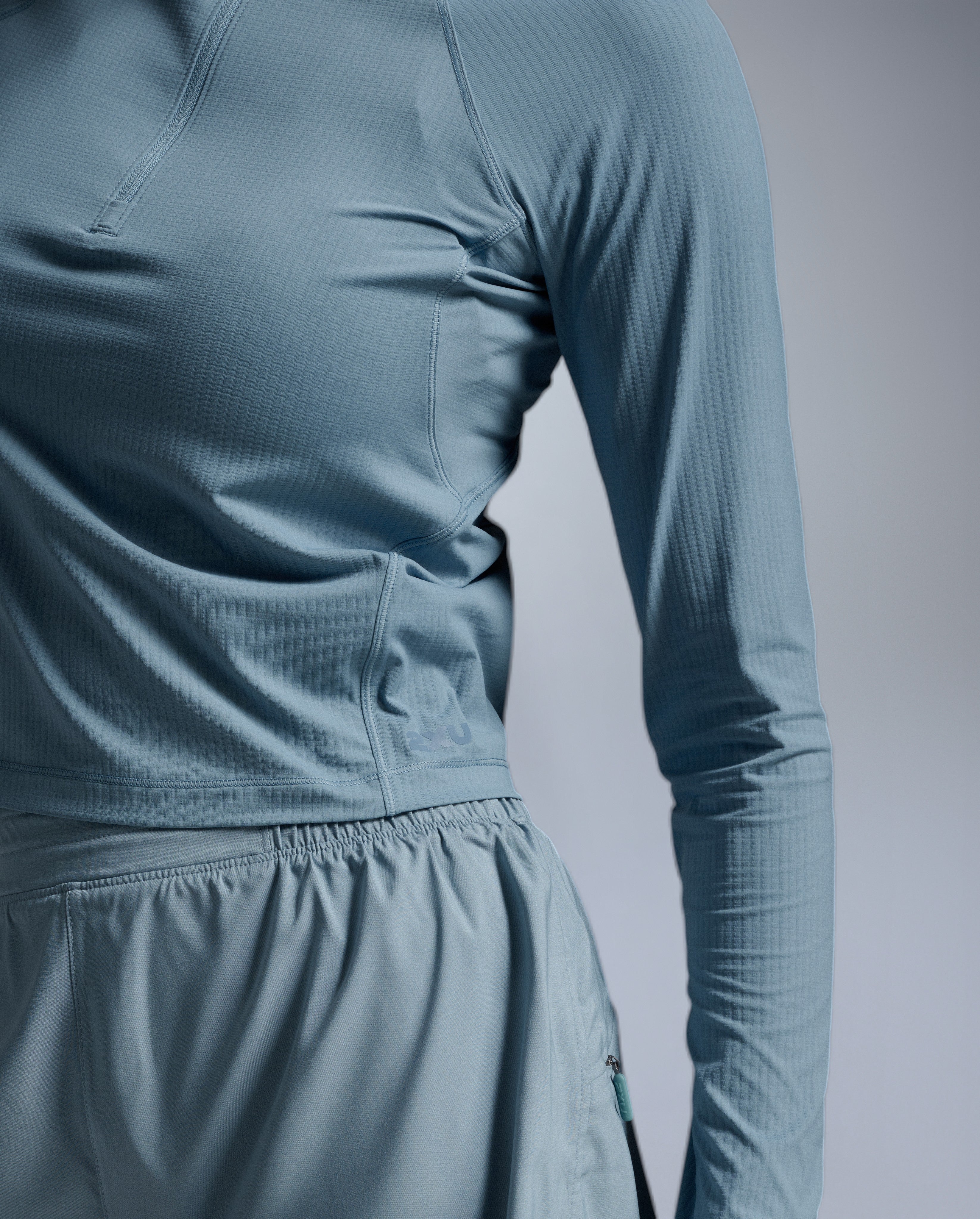 2xu-aero-waffle-1-2-zip-langarmshirt-damen-blau image 8