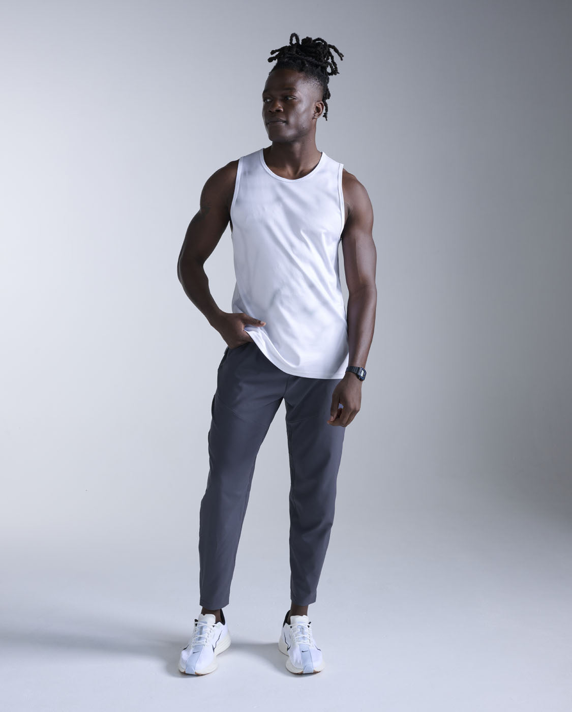 2xu-aero-tank-herren-lauf-top-smoke-blue image 6