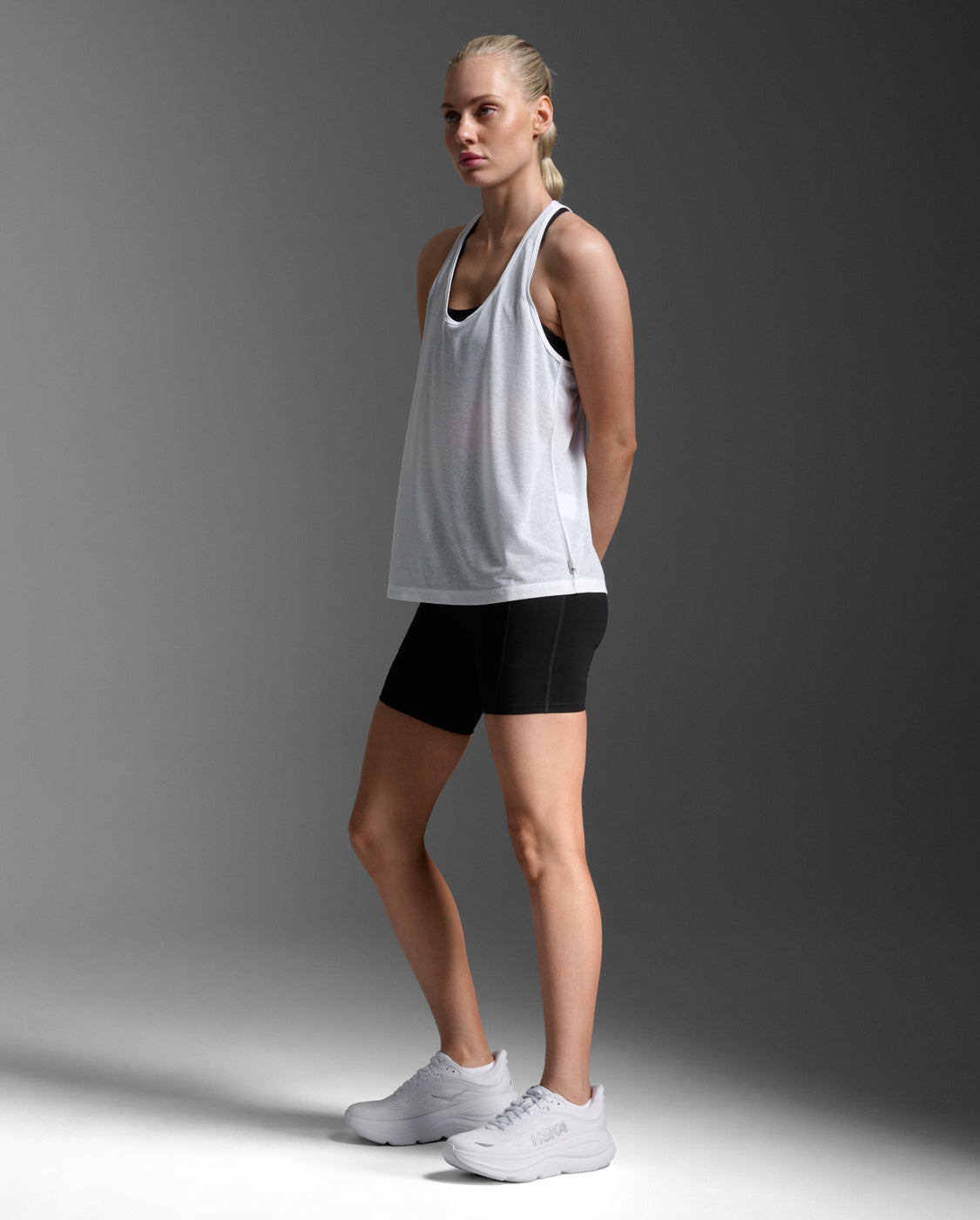 2xu-aero-relight-racerback-singlet-damen-top-wei-rmellos image 2
