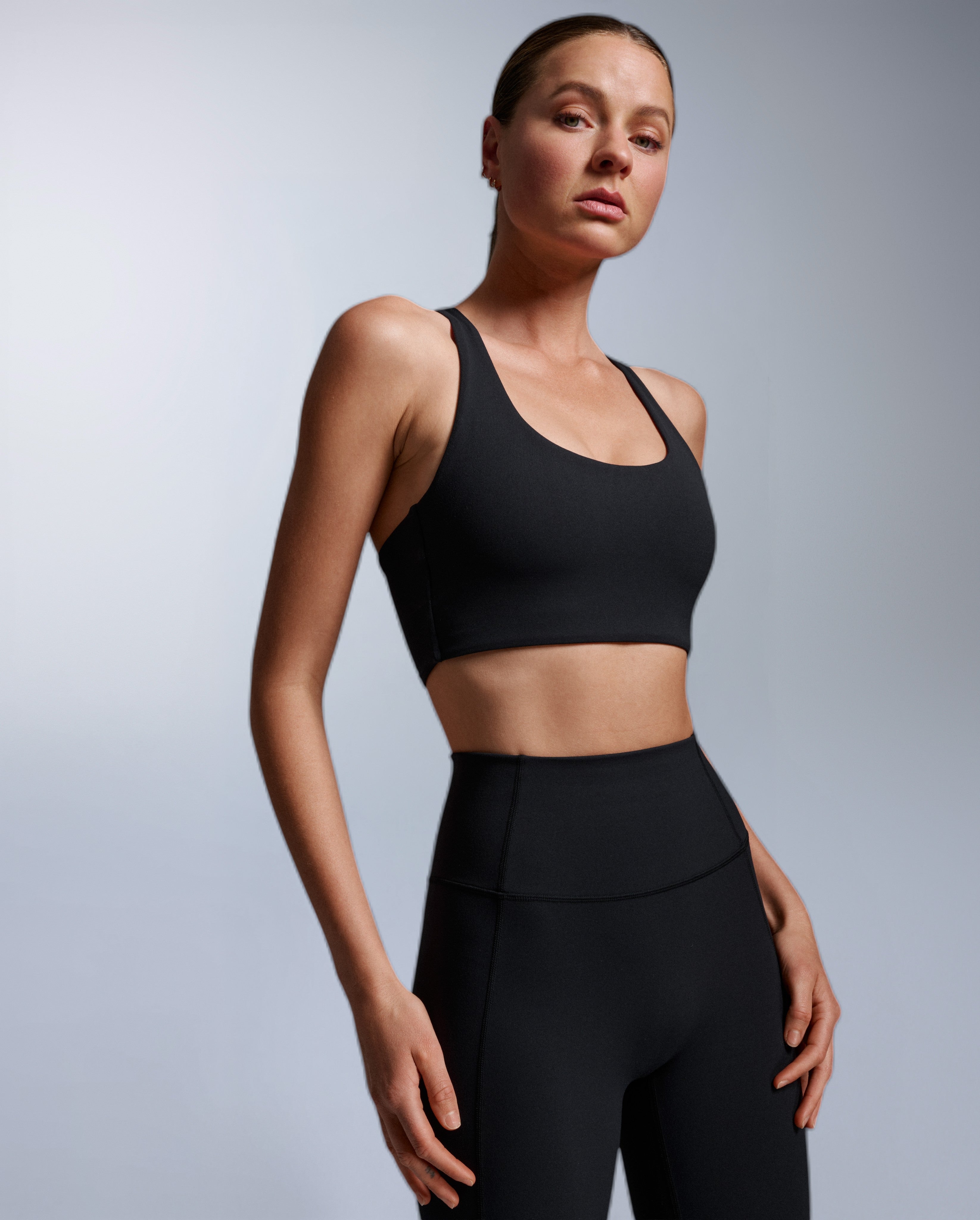 2xu-fluid-twist-back-bra-sport-bh-schwarz image 6