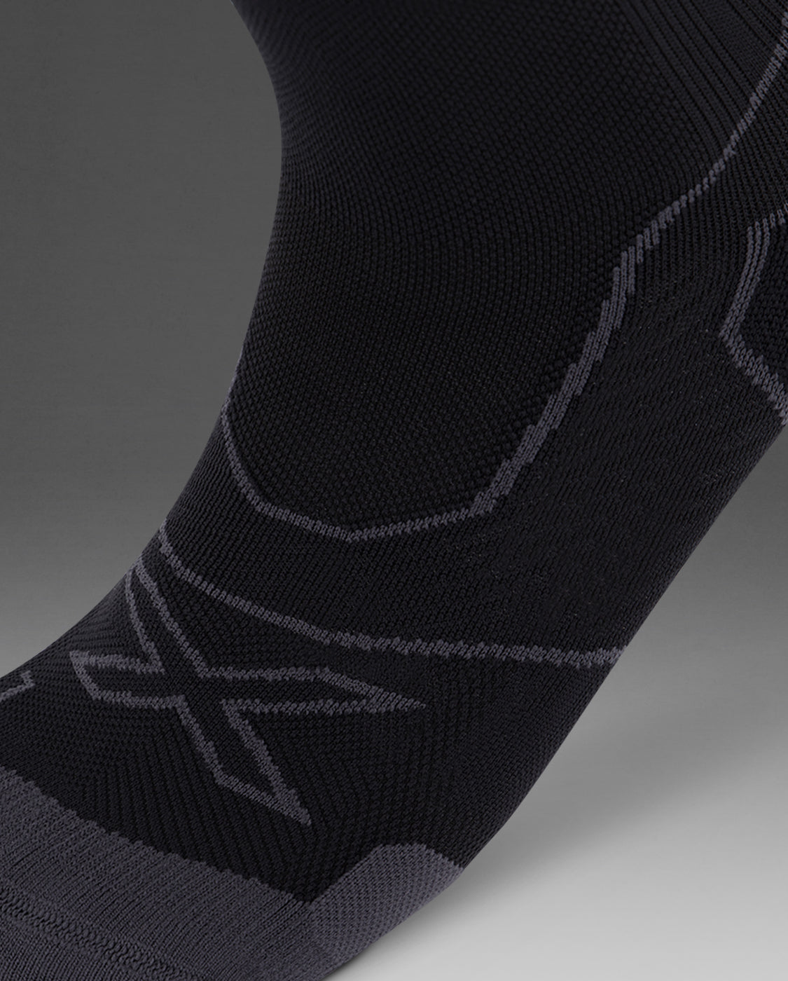 2xu-vectr-cushion-kompressionssocken-black-lang image 2