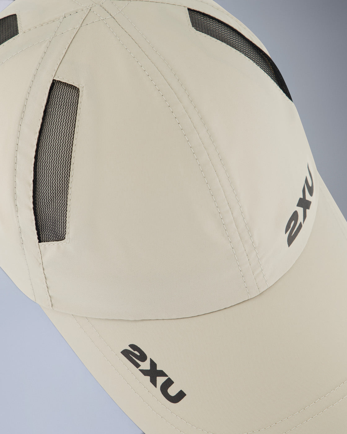 2xu-aero-run-cap-unisex-beige-leicht image 4