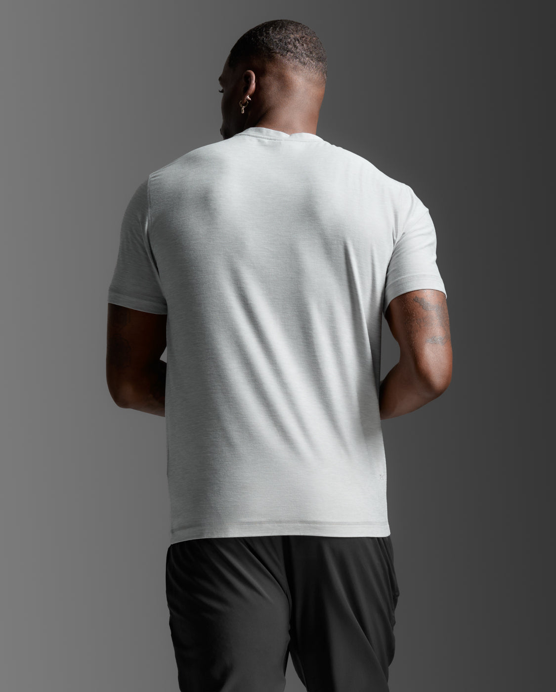 2xu-signature-tee-t-shirt-herren-harbor-mist-schnelltrocknend image 2