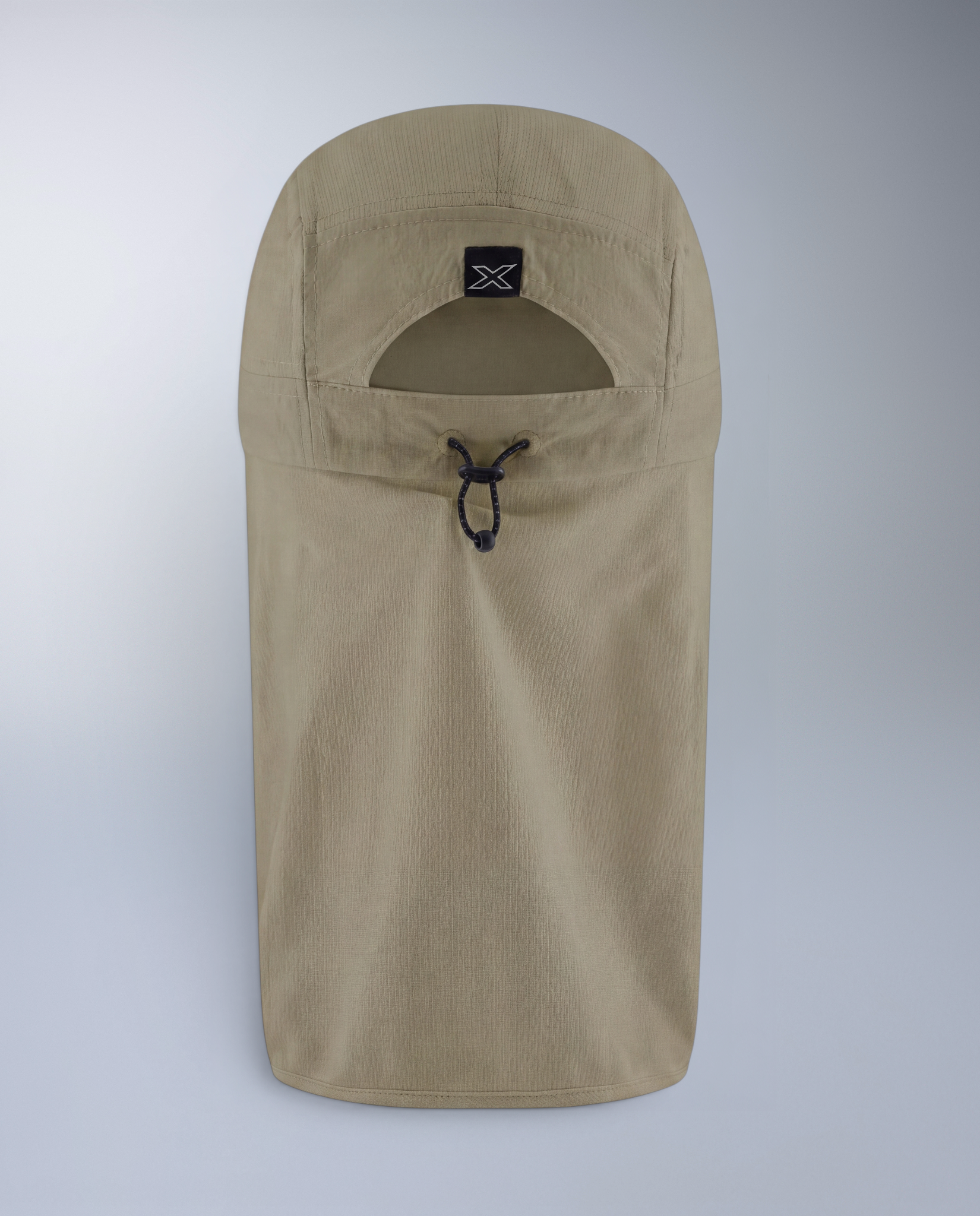 2xu-aero-trail-legionnaire-cap-laufm-tze-pebble image 3