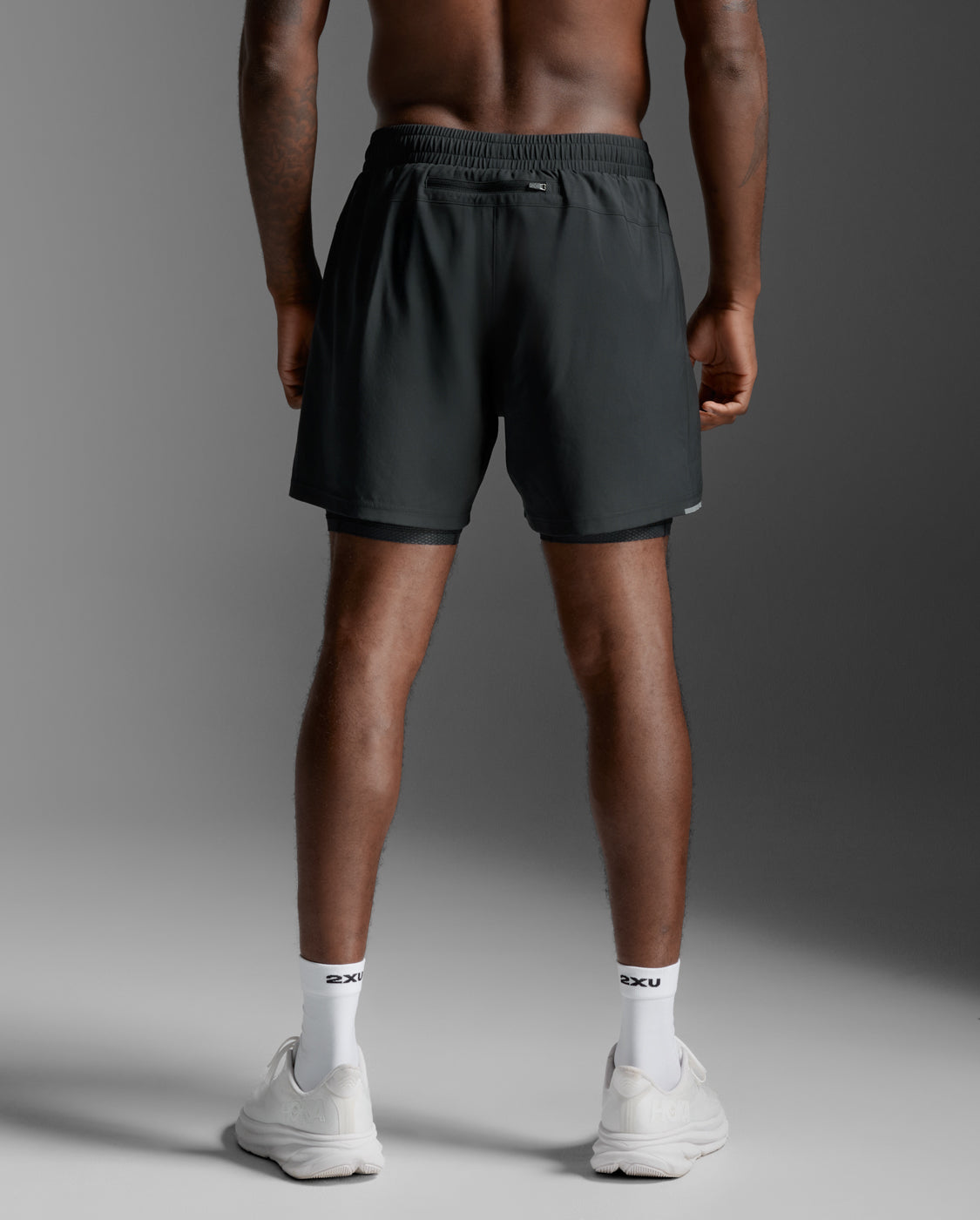 2xu-aero-mesh-2-in-1-5-inch-shorts-herren-schwarz image 3