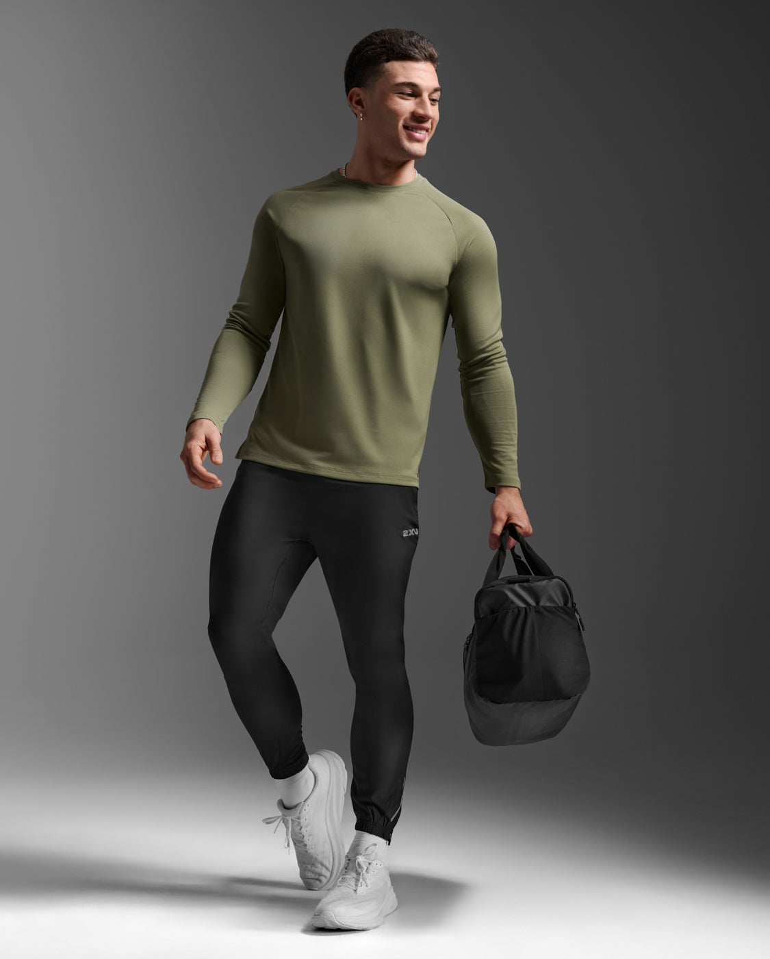 2xu-aero-long-sleeve-herren-langarmshirt-alpin image 5