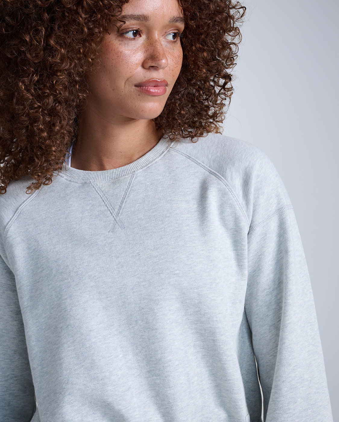 2xu-ez-organic-cotton-ribbed-crew-pullover-grey-marle-bio-baumwolle image 5