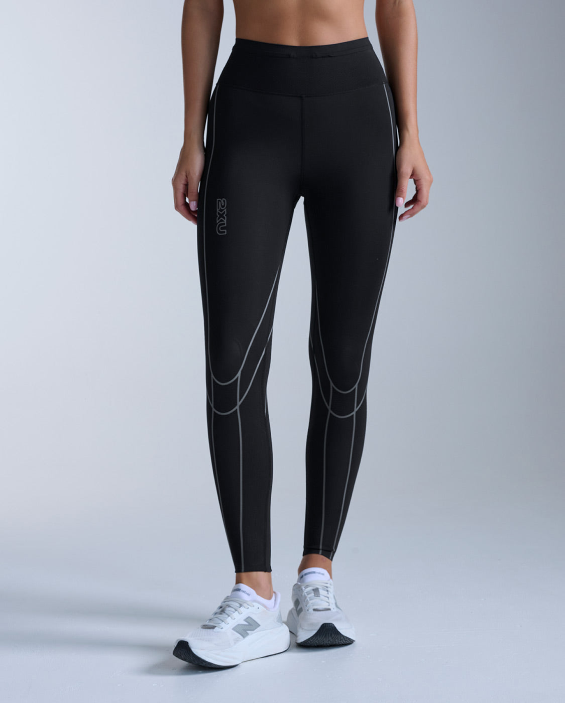 2xu-light-speed-kinesis-hi-rise-tights-damen-schwarz image 1
