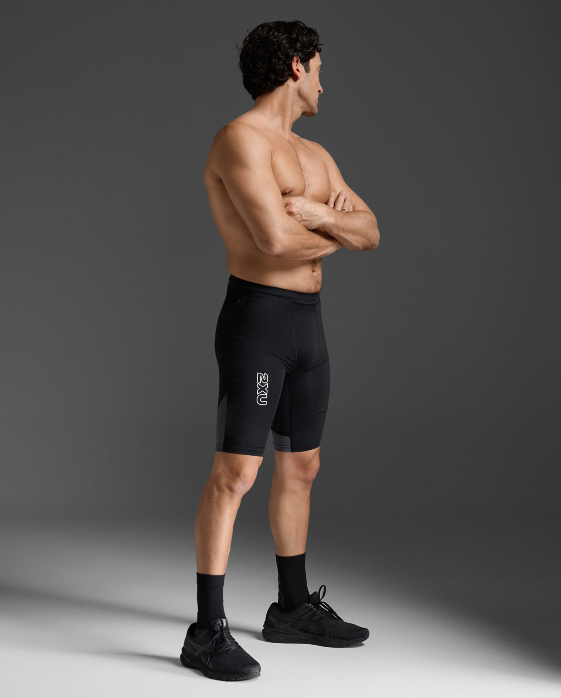 2xu-light-speed-react-kompressionsshorts-herren-schwarz image 5