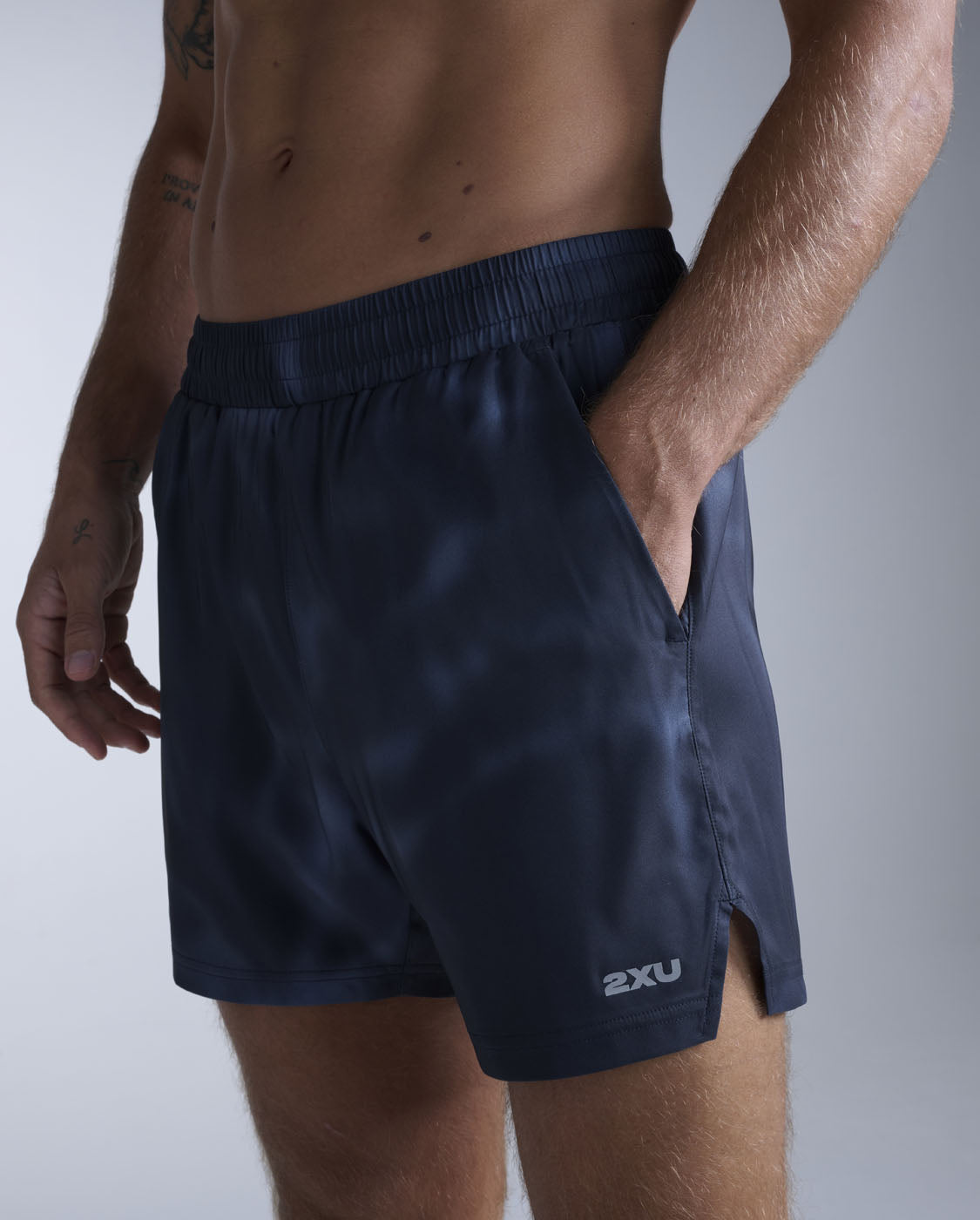 2xu-aero-5-inch-shorts-lined-herren-midnight-marble image 4