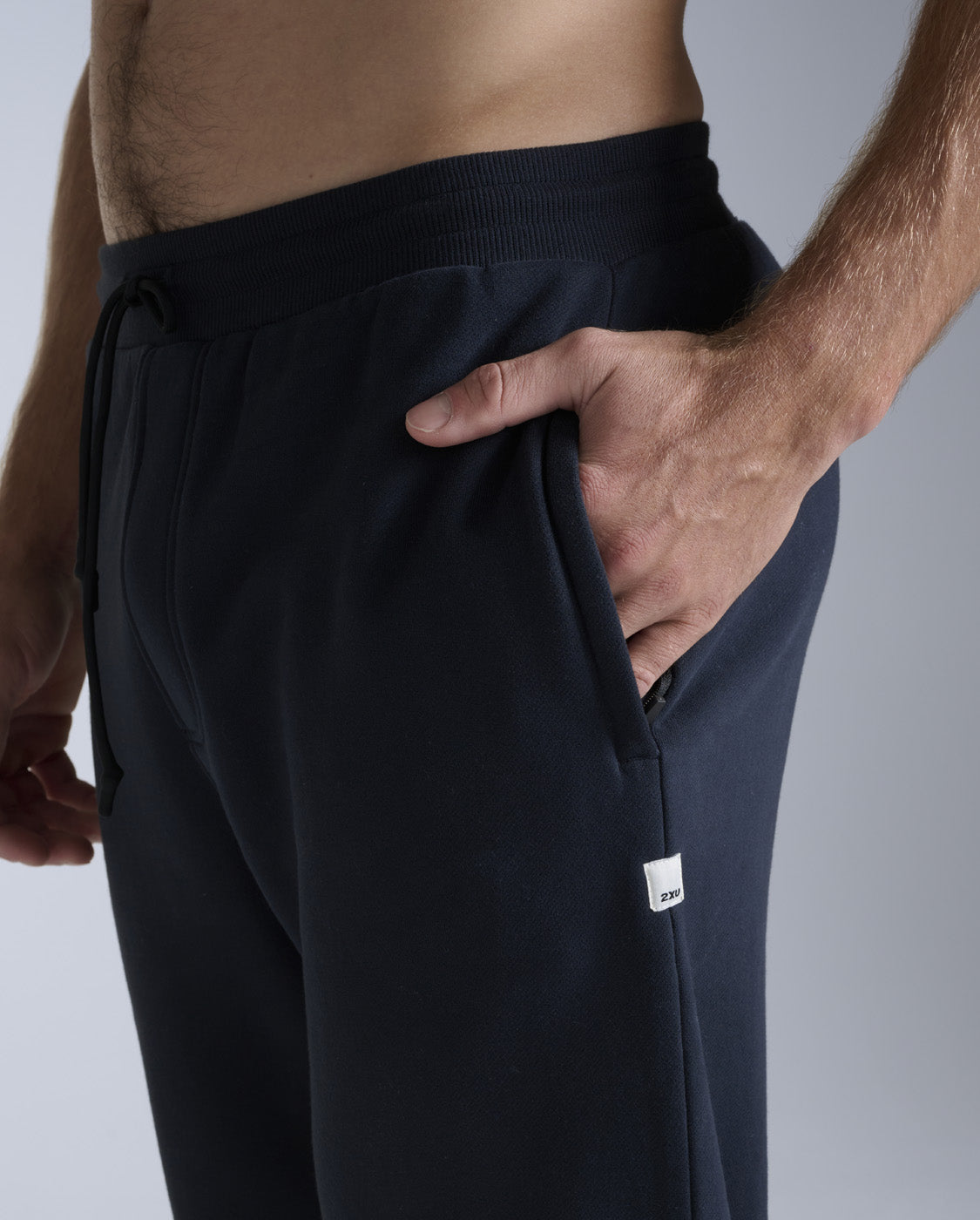 2xu-ez-straight-leg-organic-cotton-trackpants-jogginghose-schwarz image 6