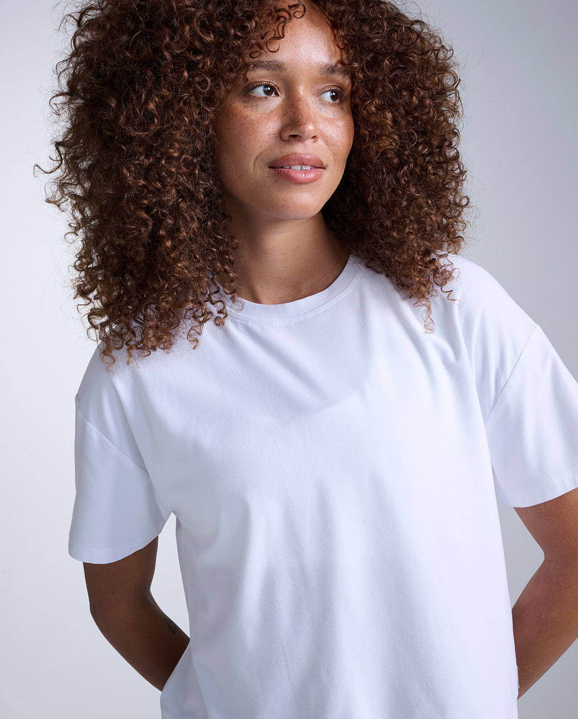 2xu-form-soft-jersey-relaxed-tee-wei-trainingsshirt image 5