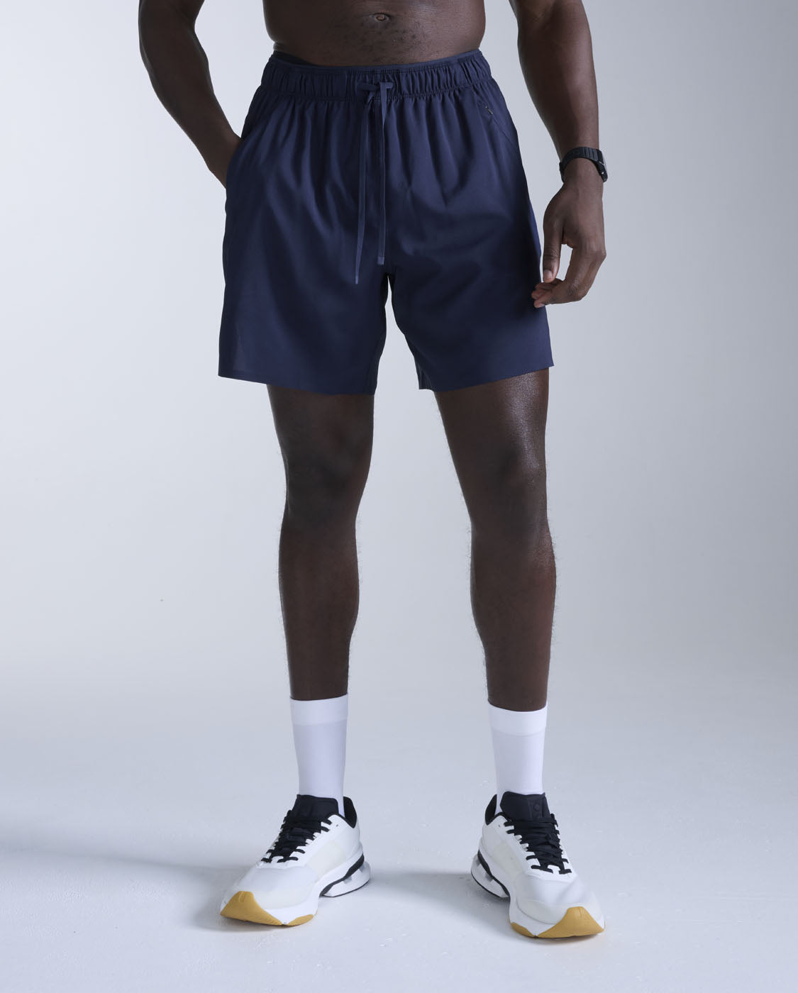 2xu-motion-7-inch-shorts-herren-midnight image 1